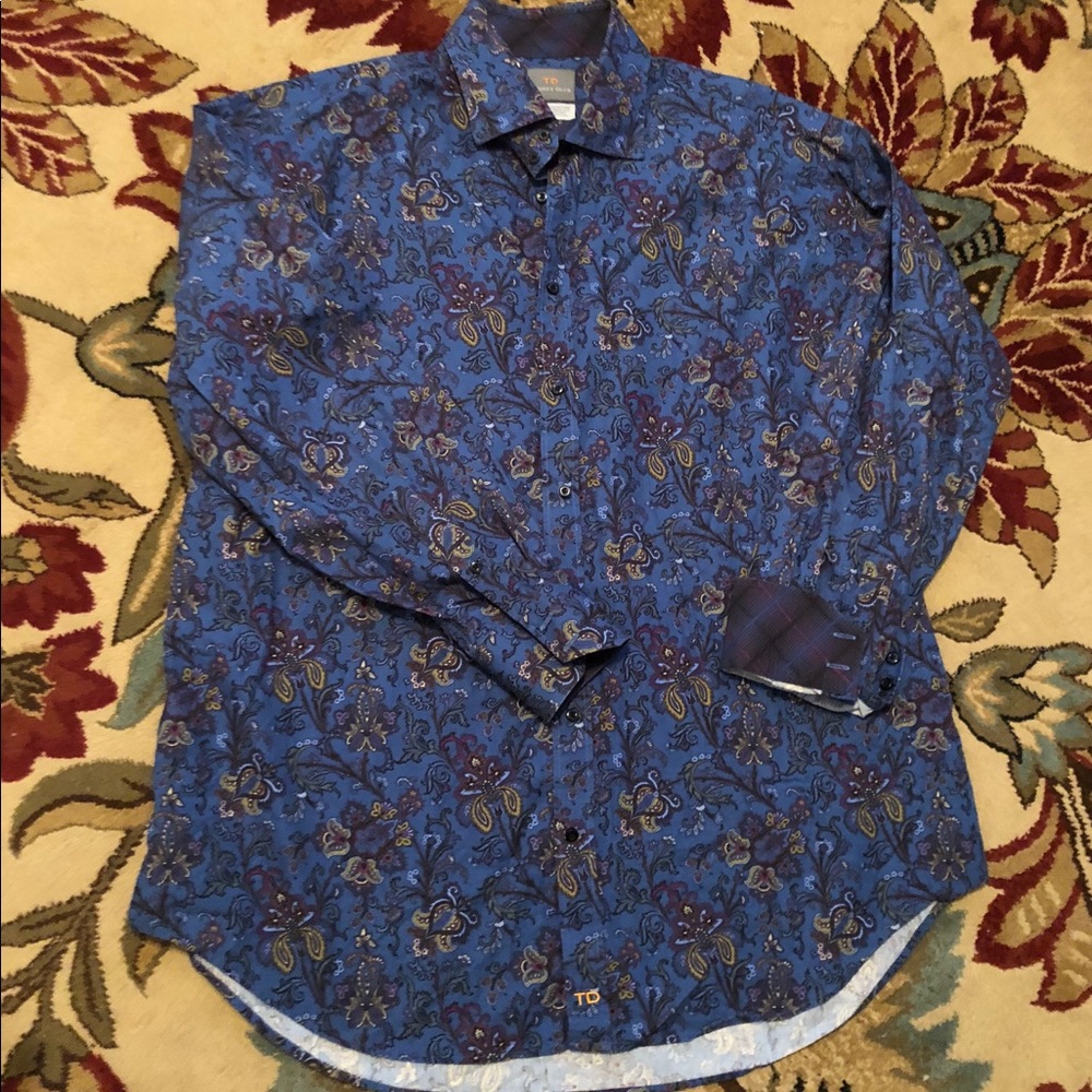 Thomas Dean Men’s Dress Shirt.